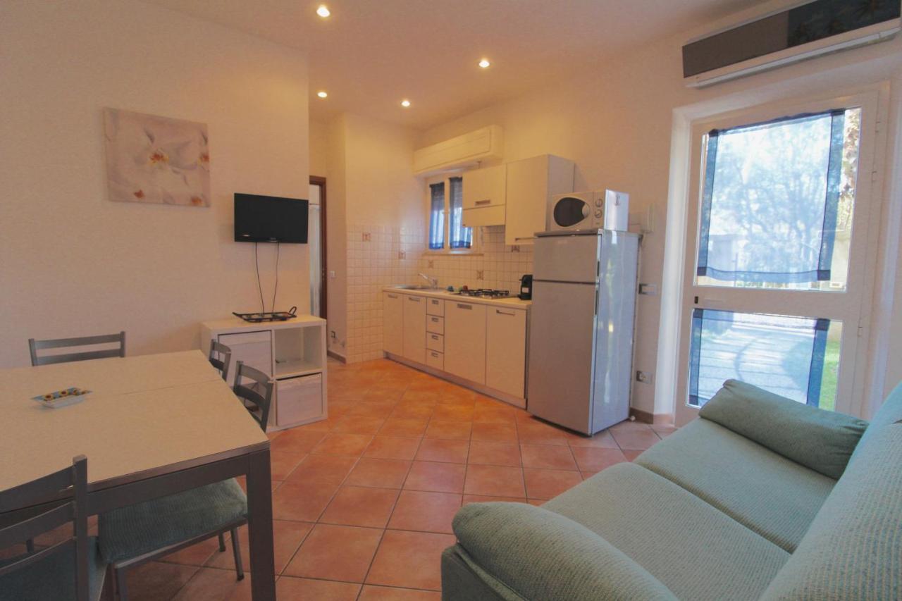 La Rosa Dei Venti Apartment San Vincenzo Bagian luar foto