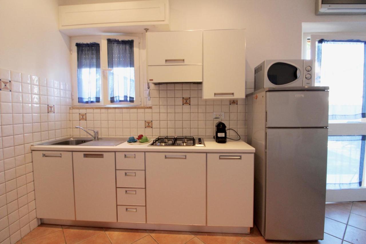 La Rosa Dei Venti Apartment San Vincenzo Bagian luar foto