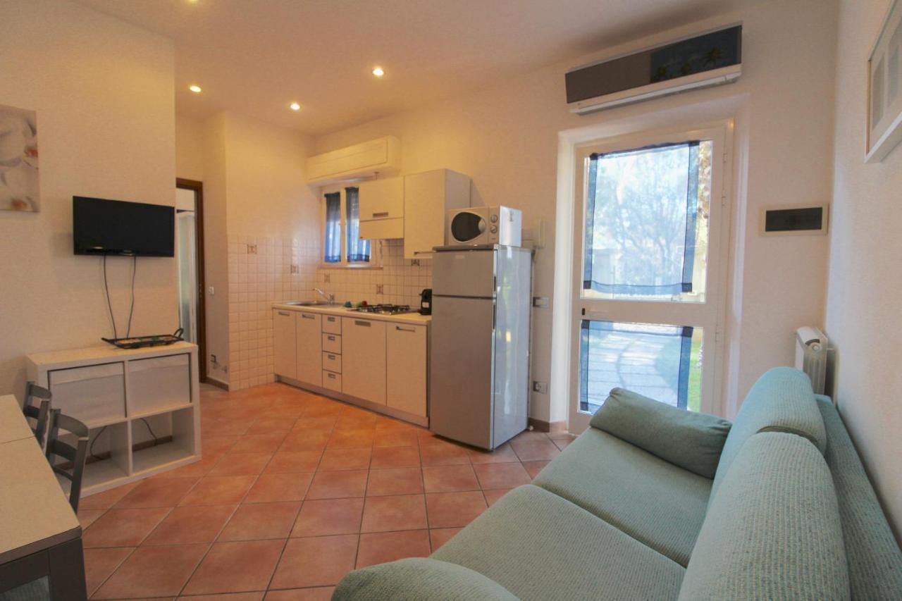 La Rosa Dei Venti Apartment San Vincenzo Bagian luar foto